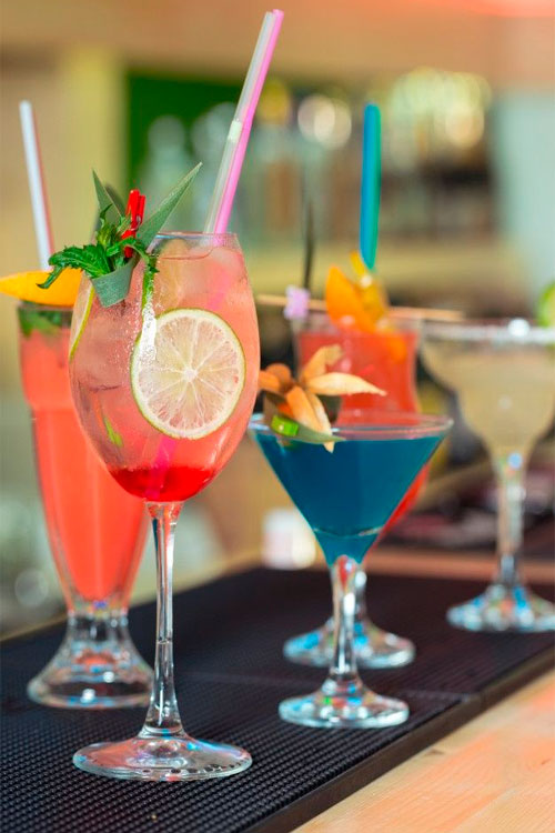 bartender-catering-variedad-cócteles
